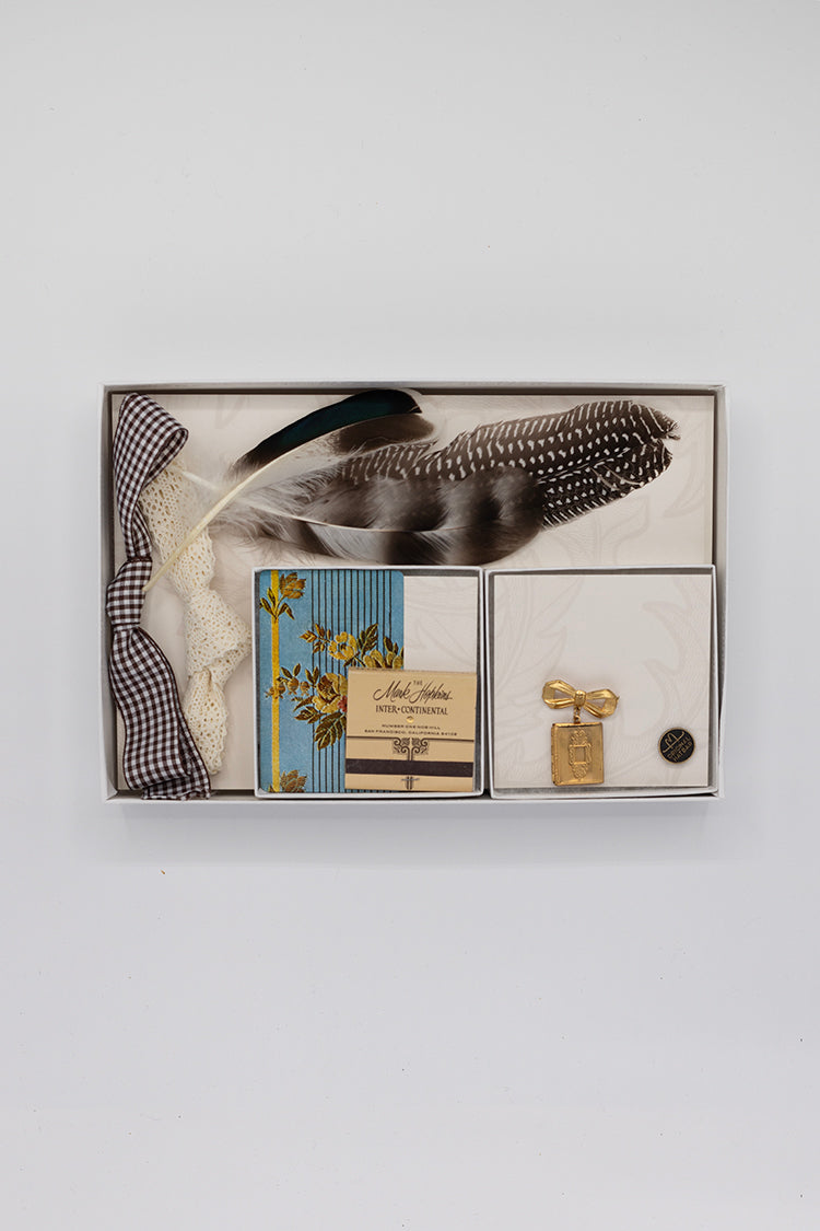 Southern Hat Styling Kit - Gold Bow Drop Brooch