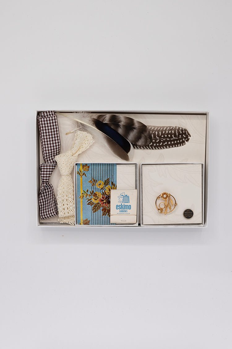 Southern Hat Styling Kit - Gold & Pearl Floral Circle Brooch