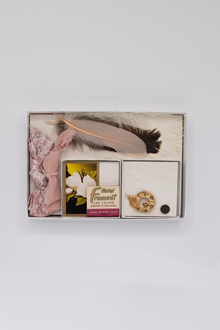 Southern Hat Styling Kit - Gold Circle with Black Details Brooch