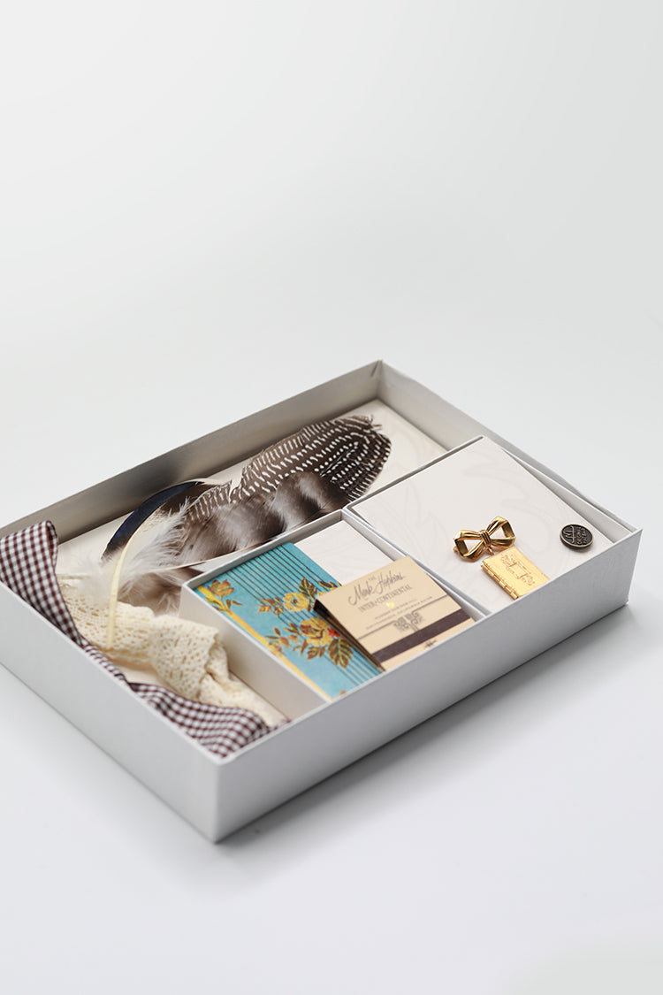 Southern Hat Styling Kit - Gold Bow Drop Brooch
