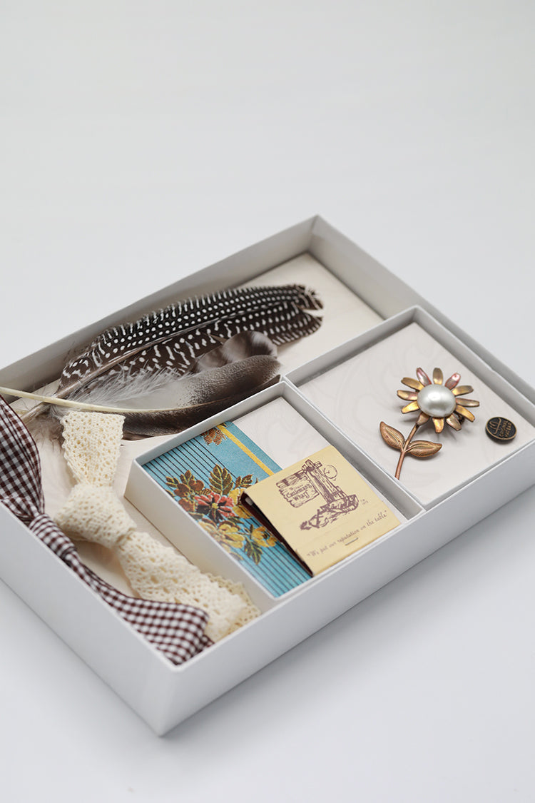 Southern Hat Styling Kit - Pearl Flower Brooch