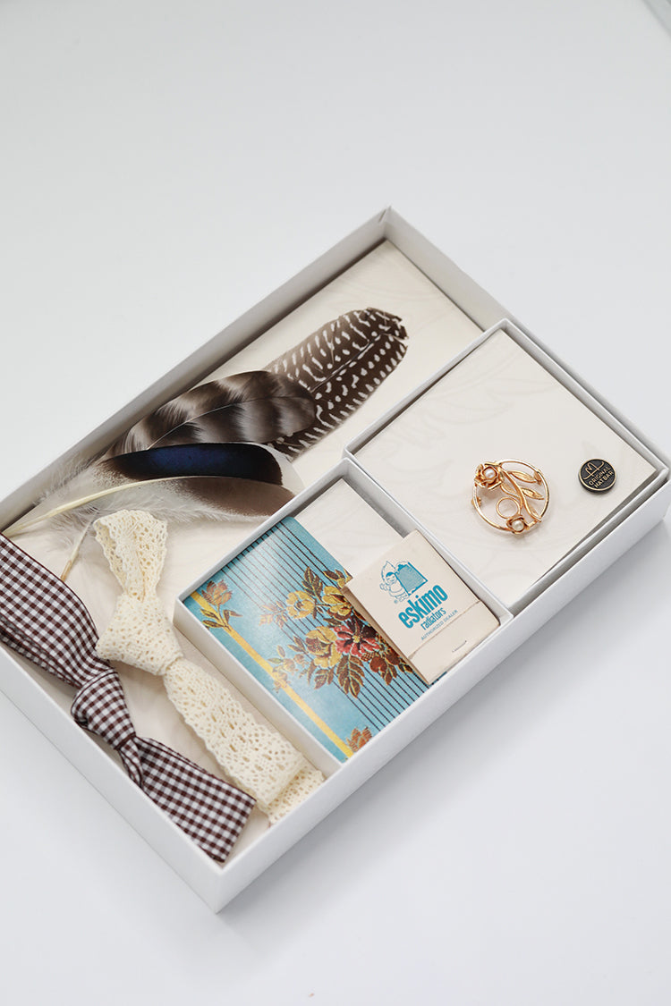 Southern Hat Styling Kit - Gold & Pearl Floral Circle Brooch
