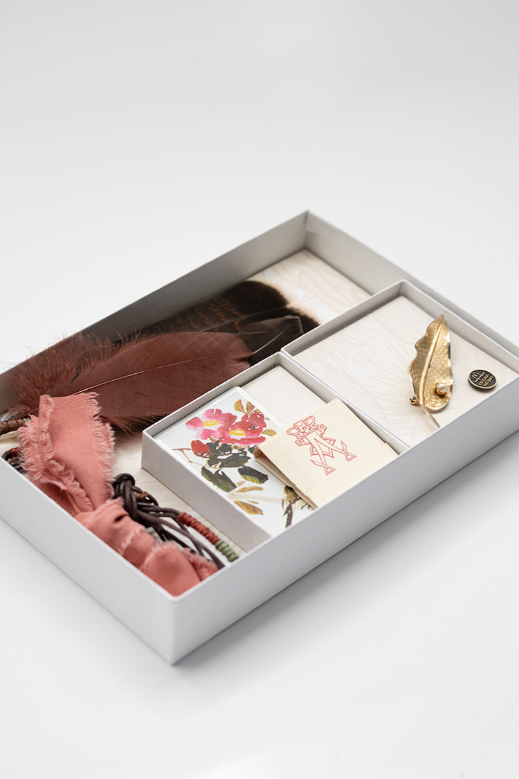 Nature Lover Hat Styling Kit - Gold Leaf with Pearl Brooch